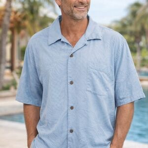 Tommy Bahama Light Blue Casual Button Down Shirt